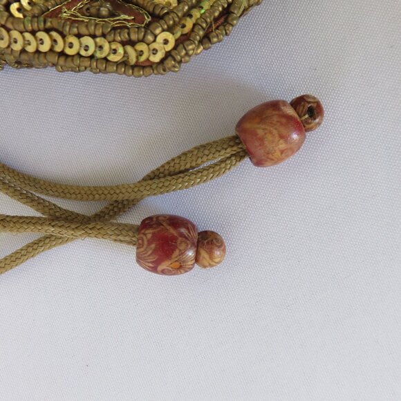 Gold Sequin Drawstring Purse with Gloves and Coin Purse......325 - Picture 7 of 9